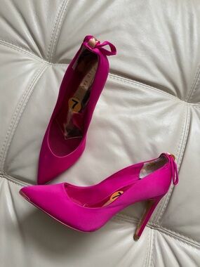 Ted Baker Hot Pink Satin Pointed-Toe Stiletto Heels with Bow Accent